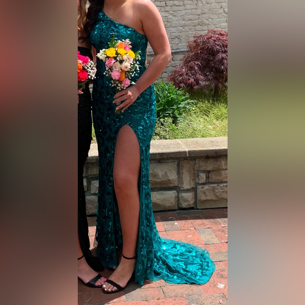 ALE-637 One-Shoulder Long Prom Dress with Sequins